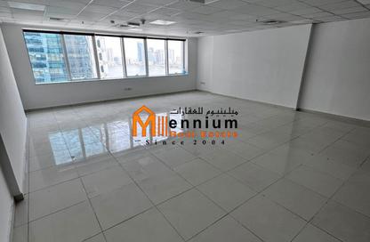 Co-working space - Studio - 1 Bathroom for rent in Riviera Tower - Al Majaz 3 - Al Majaz - Sharjah