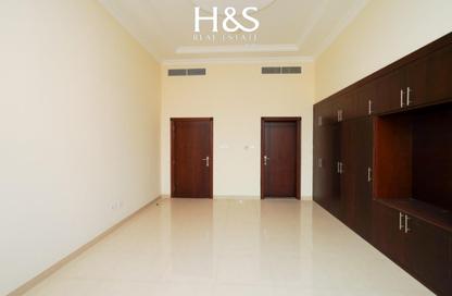 Villa - 4 - 5 for rent in Village 33 - Al Barsha 1 - Al Barsha - Dubai