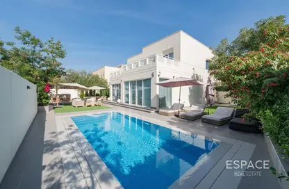 Villa - 4 Bedrooms - 4 Bathrooms for sale in Meadows 9 - Meadows - Dubai Villa - 4 Bedrooms - 4 Bathrooms for sale in Meadows 9 - Meadows - Dubai