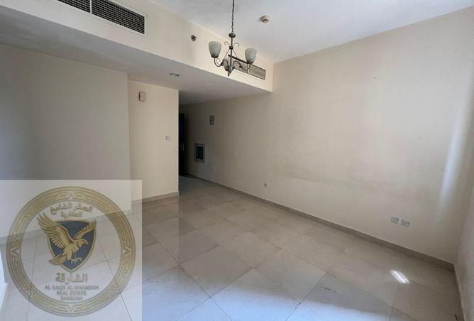 102421098 - Property Image 2