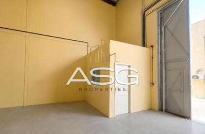 Warehouse - Studio - 1 Bathroom for rent in Umm Ramool - Dubai Warehouse - Studio - 1 Bathroom for rent in Umm Ramool - Dubai