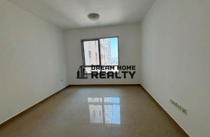 Apartment - 1 Bedroom - 2 Bathrooms for rent in New Al Taawun Road - Al Taawun - Sharjah Apartment - 1 Bedroom - 2 Bathrooms for rent in New Al Taawun Road - Al Taawun - Sharjah
