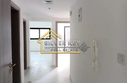 Apartment - 1 Bedroom - 2 Bathrooms for rent in Al Qulaya'ah - Al Sharq - Sharjah