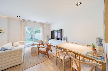Villa - 2 Bedrooms - 3 Bathrooms for sale in Springs 14 - The Springs - Dubai
