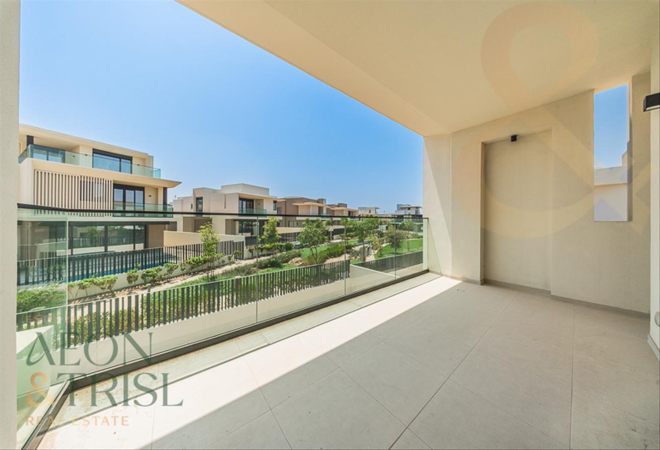 Brand New 4BR Villa | Private Pool | Huge Plot photo 24