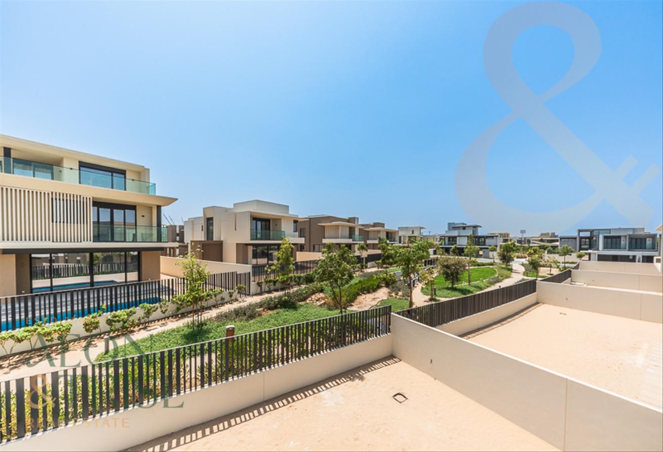 Brand New 4BR Villa | Private Pool | Huge Plot photo 27