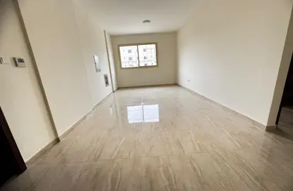 شقة - غرفة نوم - 2 حمامات للايجار في الجرف الصناعية 3 - الجرف الصناعية - عجمان