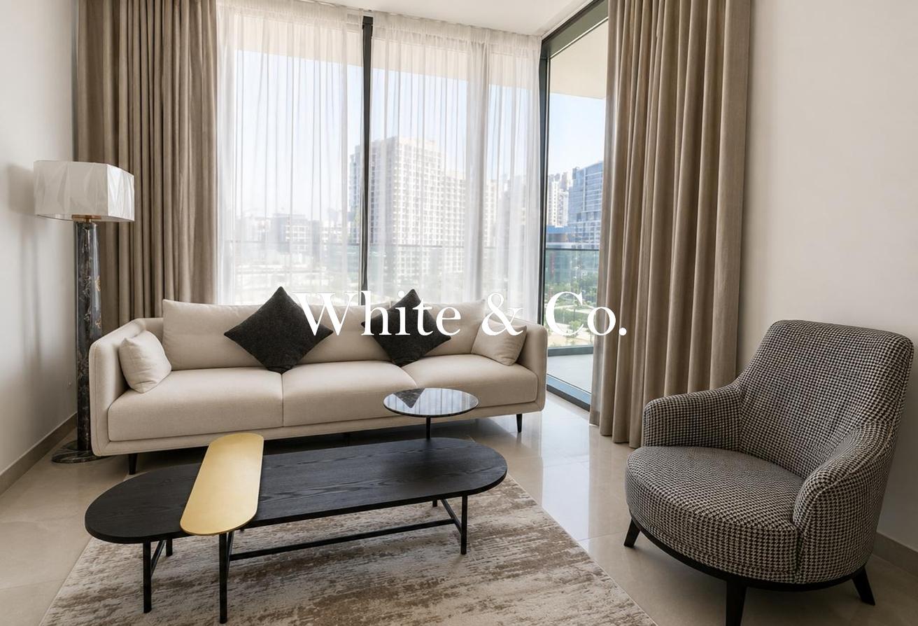Large layout | Vacant | Brand new unit photo 2