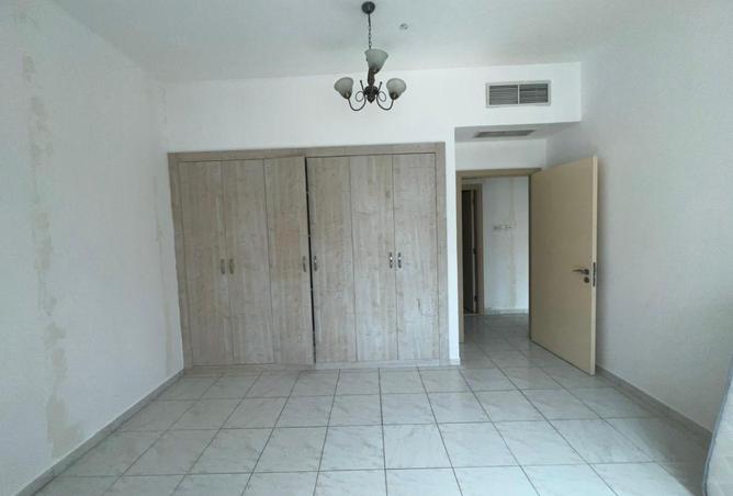 77365833 - Property Image 2