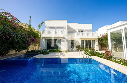 Villa - 5 Bedrooms - 5 Bathrooms for sale in Meadows 8 - Meadows - Dubai