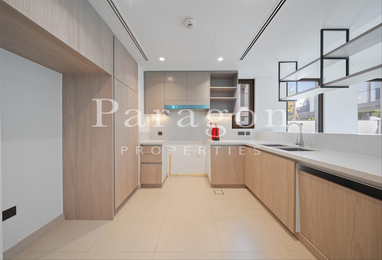 Sky Suite | Landscaped | Open Kitchen photo 3