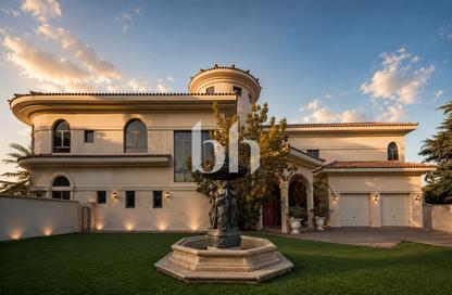 Villa - 5 Bedrooms - 7+ Bathrooms for sale in Signature Villas Frond B - Signature Villas - Palm Jumeirah - Dubai