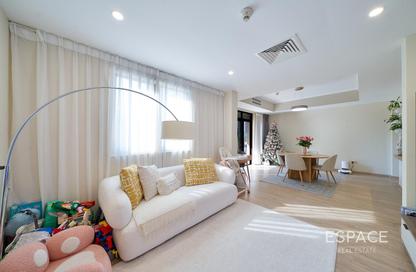 Apartment - 2 Bedrooms - 3 Bathrooms for sale in Kamoon 1 - Kamoon - Old Town - Downtown Dubai - Dubai