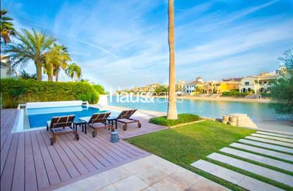 Villa - 6 Bedrooms - 6 Bathrooms for rent in Signature Villas Frond C - Signature Villas - Palm Jumeirah - Dubai