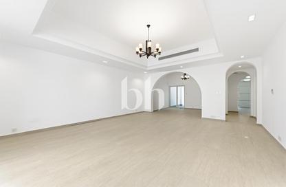Villa - 4 Bedrooms - 5 Bathrooms for rent in Jumeirah 3 Villas - Jumeirah 3 - Jumeirah - Dubai