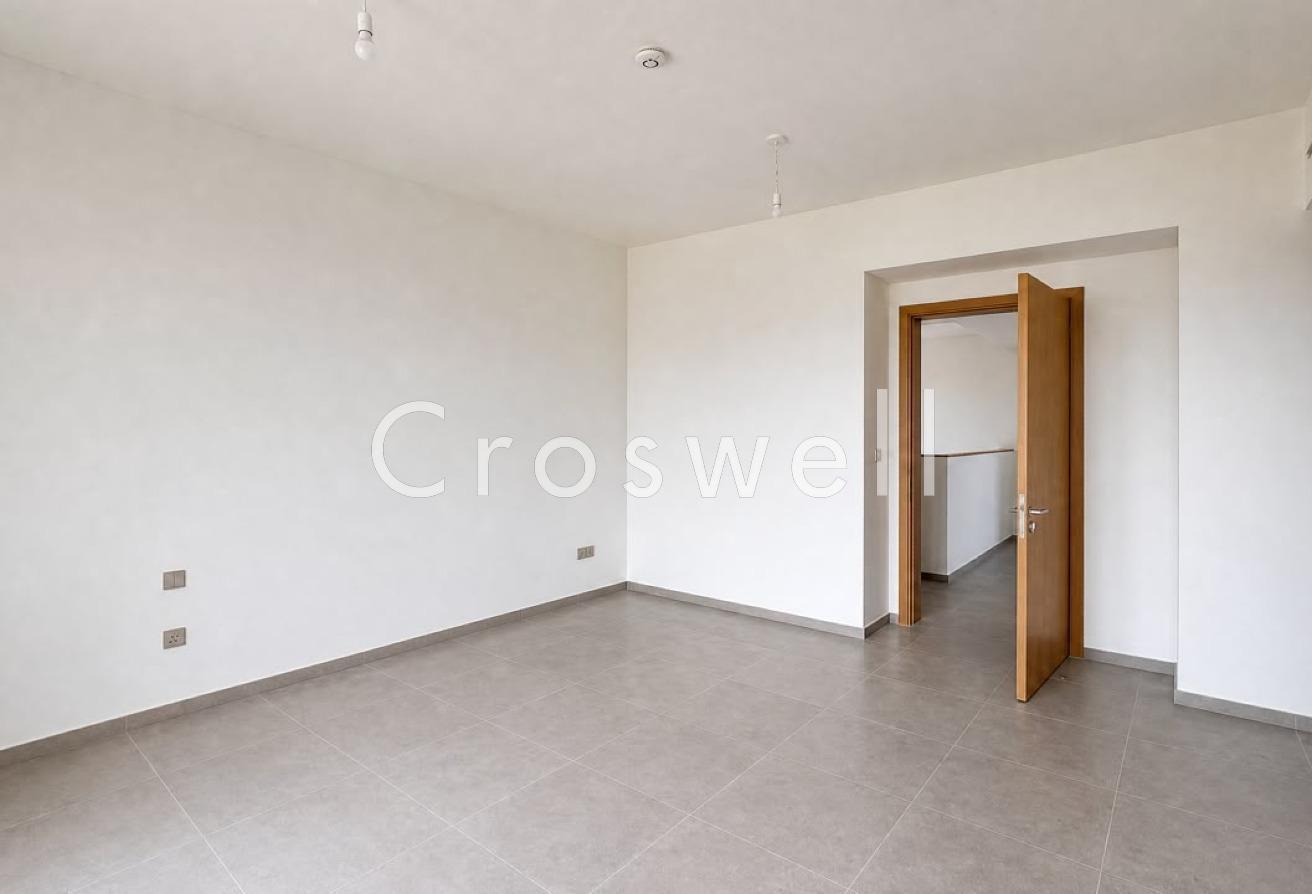 4BR Type H1 Villa | Private Pool | Vacant photo 12