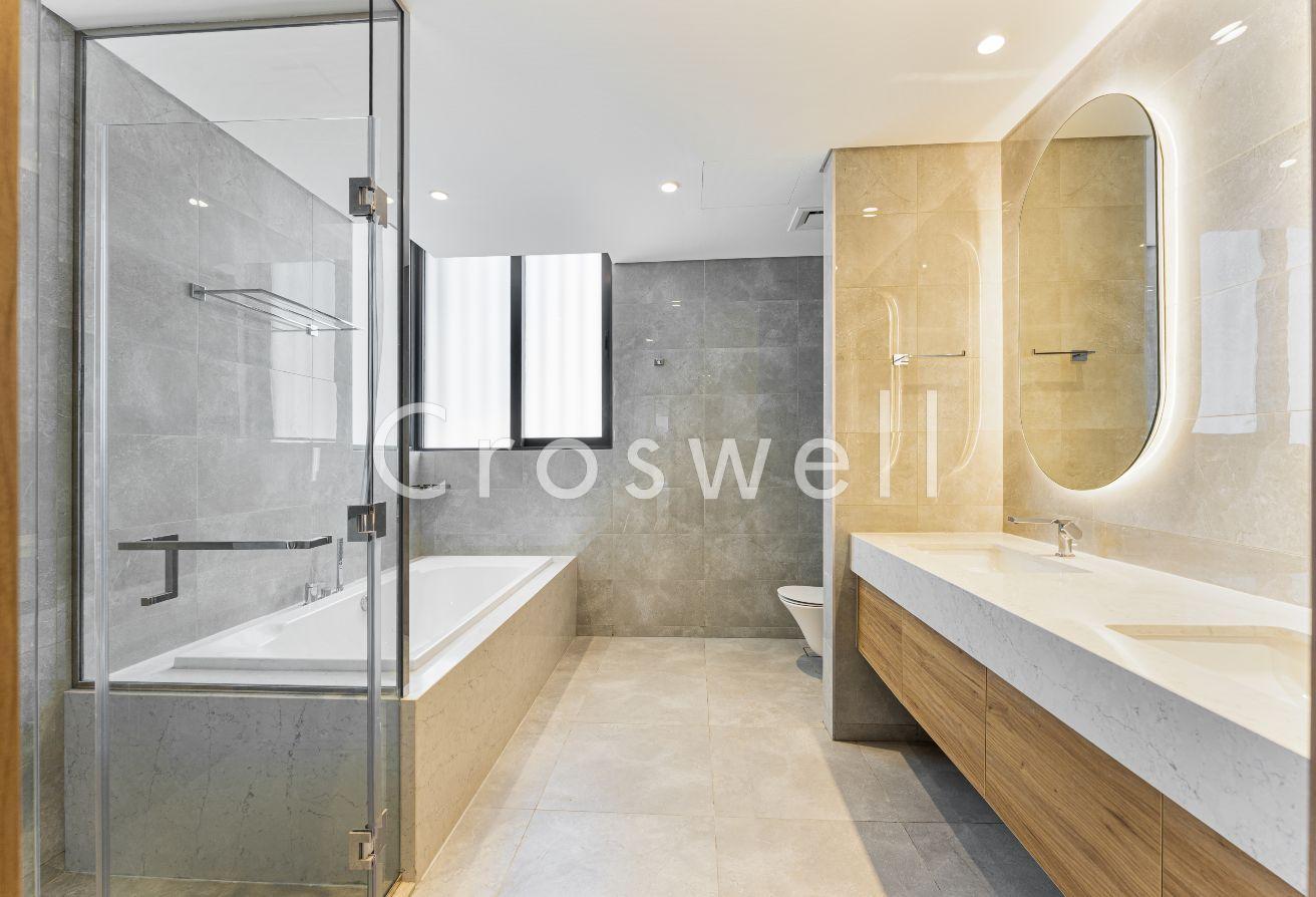 4BR Type H1 Villa | Private Pool | Vacant photo 17