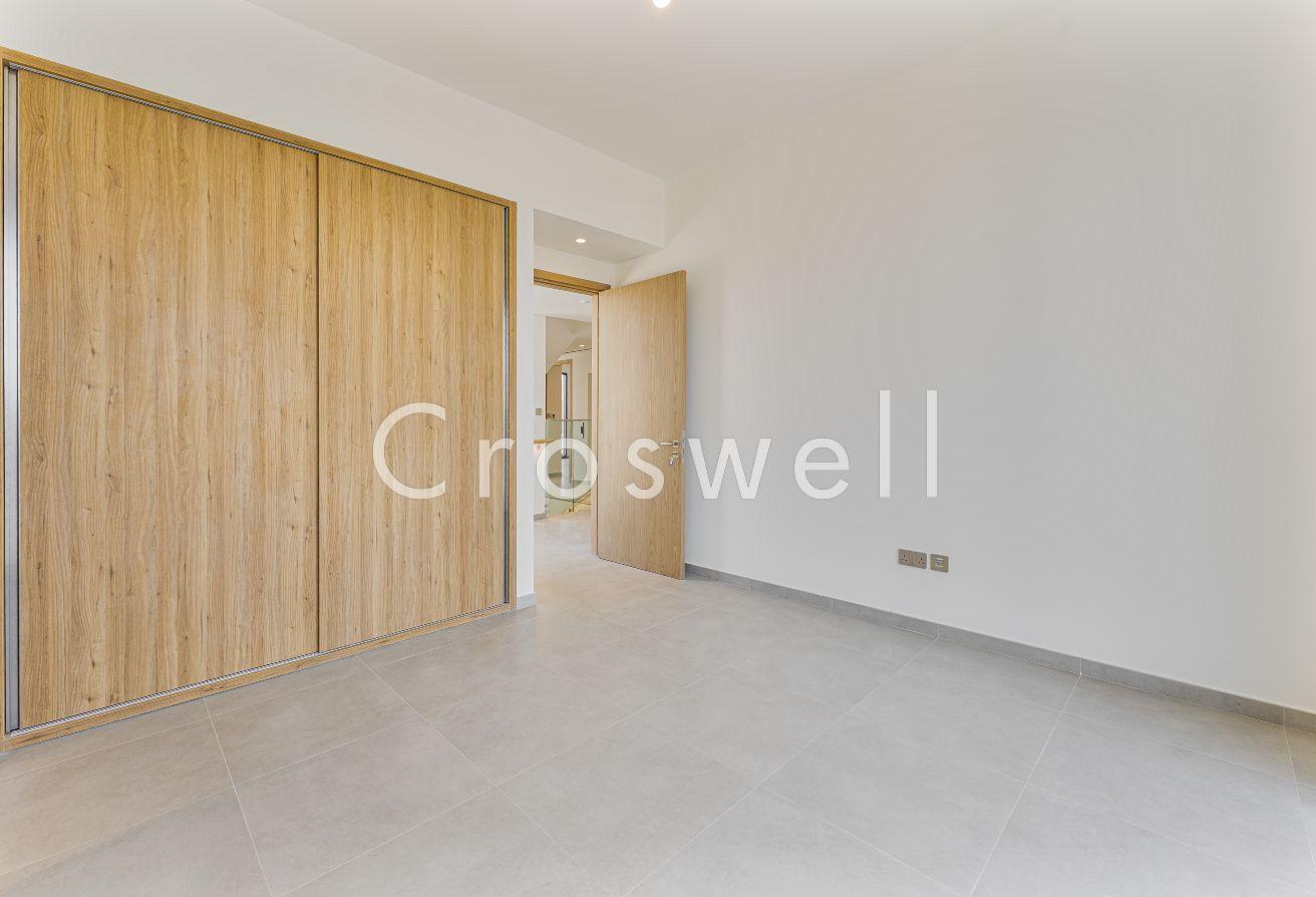 4BR Type H1 Villa | Private Pool | Vacant photo 9