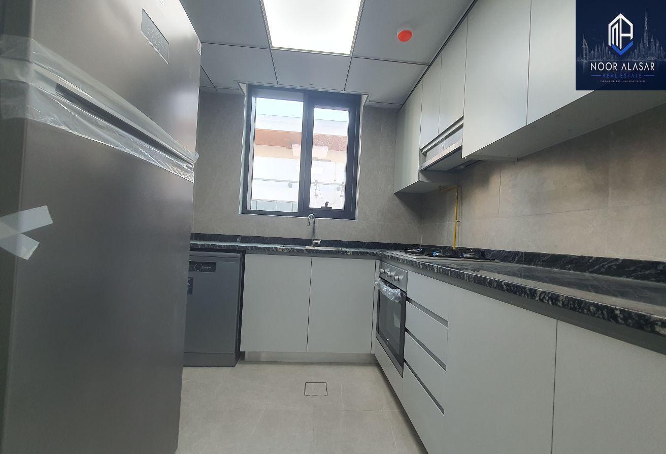2 BR Apartment in Al Satwa with Landmark View photo 5
