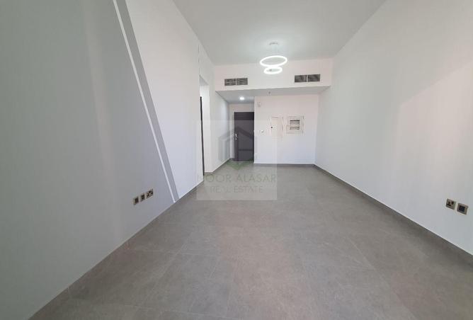 120656227 - Property Image 2