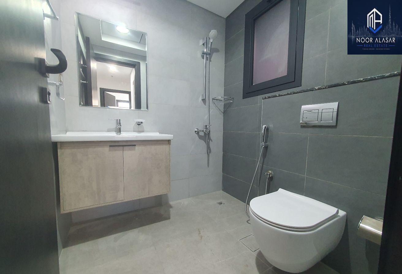 2 BR Apartment in Al Satwa with Landmark View photo 18