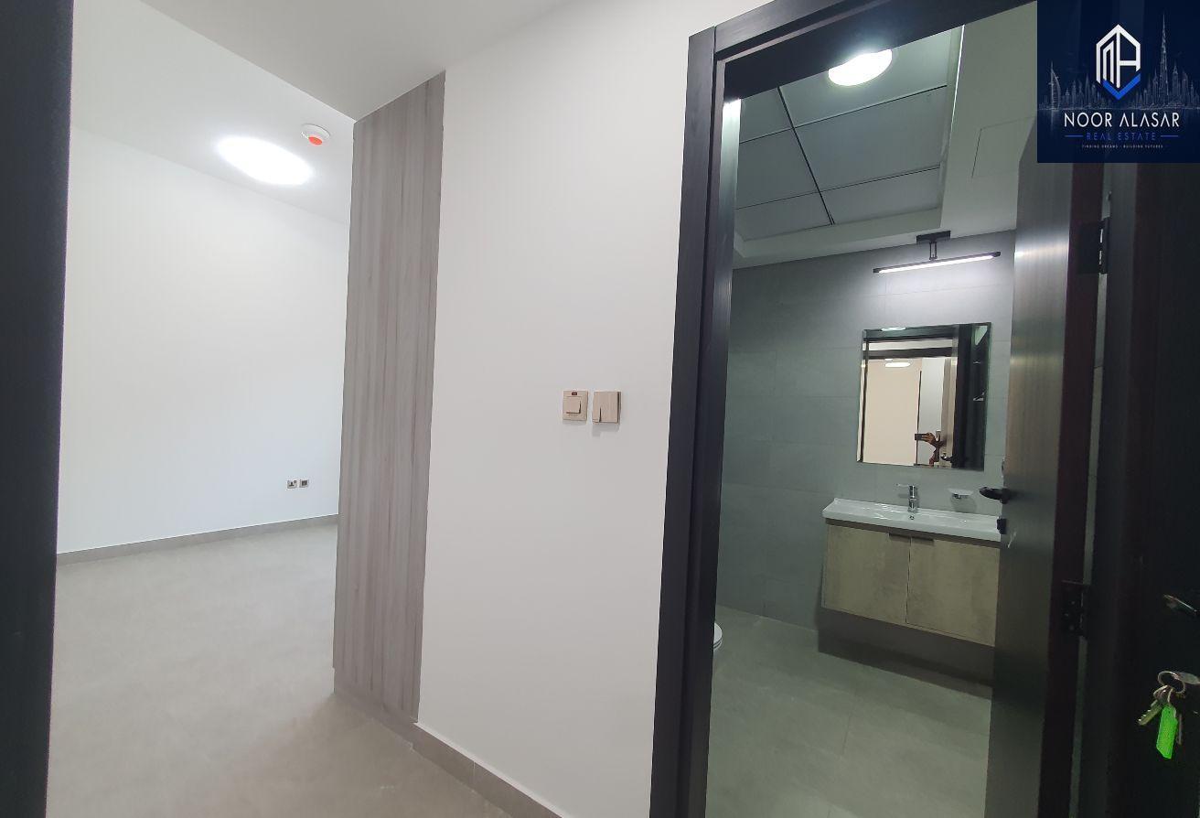2 BR Apartment in Al Satwa with Landmark View photo 11