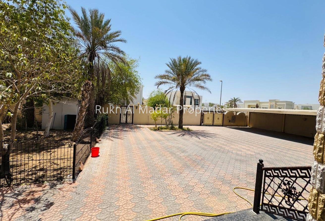 Huge plot and Built Up area with garden photo 9