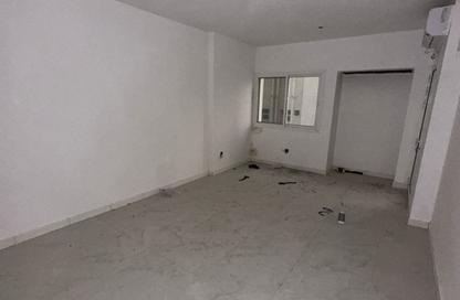 Apartment - 3 - 2 for rent in Al Majaz Pearl - Al Majaz 2 - Al Majaz - Sharjah