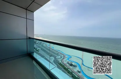 شقة - 2 غرف نوم - 2 حمامات للايجار في مساكن كورنيش عجمان - طريق كورنيش عجمان - عجمان