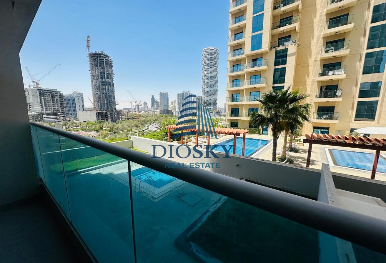 Spacious Unit | Pool View | Vacant & Ready photo 20