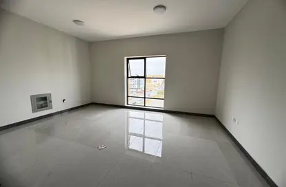Apartment - 2 Bedrooms - 3 Bathrooms for rent in Al Jurf Industrial 3 - Al Jurf Industrial - Ajman