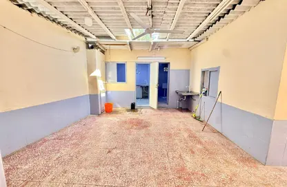 فيلا - 3 غرف نوم - 2 حمامات للايجار في القادسية - الحيرة - الشارقة