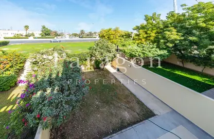 فيلا - 2 غرف نوم - 3 حمامات للايجار في الينابيع 11 - الينابيع - دبي