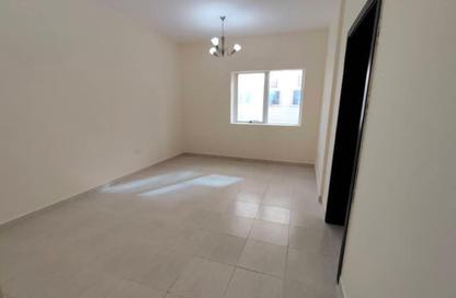 Apartment - 1 Bedroom - 2 Bathrooms for rent in Al Amira Village - Al Yasmeen - Ajman Apartment - 1 Bedroom - 2 Bathrooms for rent in Al Amira Village - Al Yasmeen - Ajman