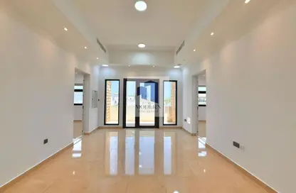 Villa - 6 Bedrooms for rent in Al Barsha 3 - Al Barsha - Dubai