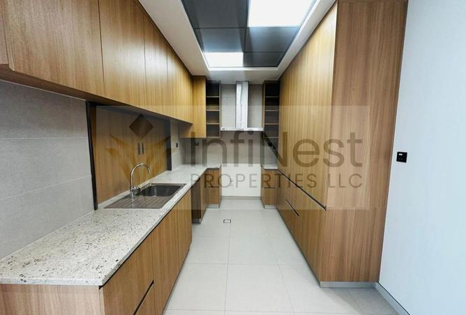 98681958 - Property Image 3