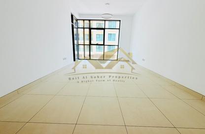 Apartment - 1 Bedroom - 2 Bathrooms for rent in Jumeirah Garden City - Al Satwa - Dubai