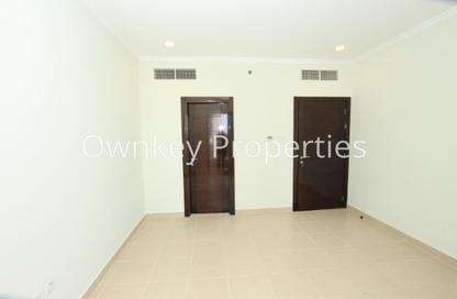 Apartment - 1 - 2 for rent in Marina First Tower - Dubai Marina - Dubai
