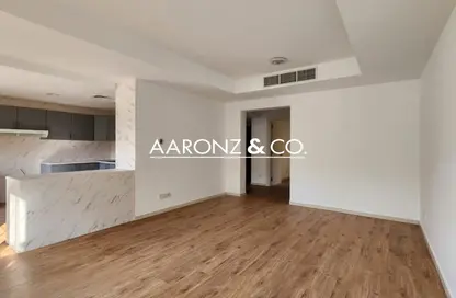 فيلا - 2 غرف نوم - 3 حمامات للايجار في الينابيع 8 - الينابيع - دبي