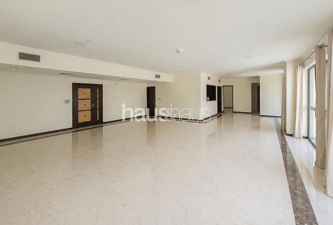 135618423 - Property Main Image