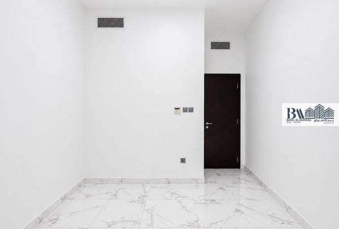 106869959 - Property Image 3