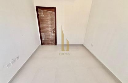 Villa - 4 Bedrooms - 4 Bathrooms for rent in Jumeirah 1 Villas - Jumeirah 1 - Jumeirah - Dubai Villa - 4 Bedrooms - 4 Bathrooms for rent in Jumeirah 1 Villas - Jumeirah 1 - Jumeirah - Dubai