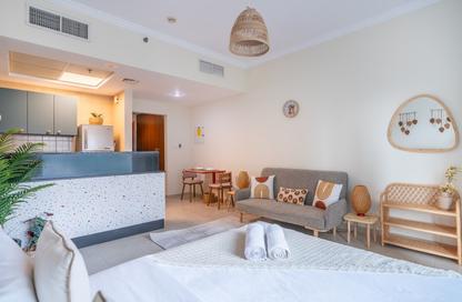 Apartment - Studio - 1 for sale in Burj Al Nujoom - Downtown Dubai - Dubai