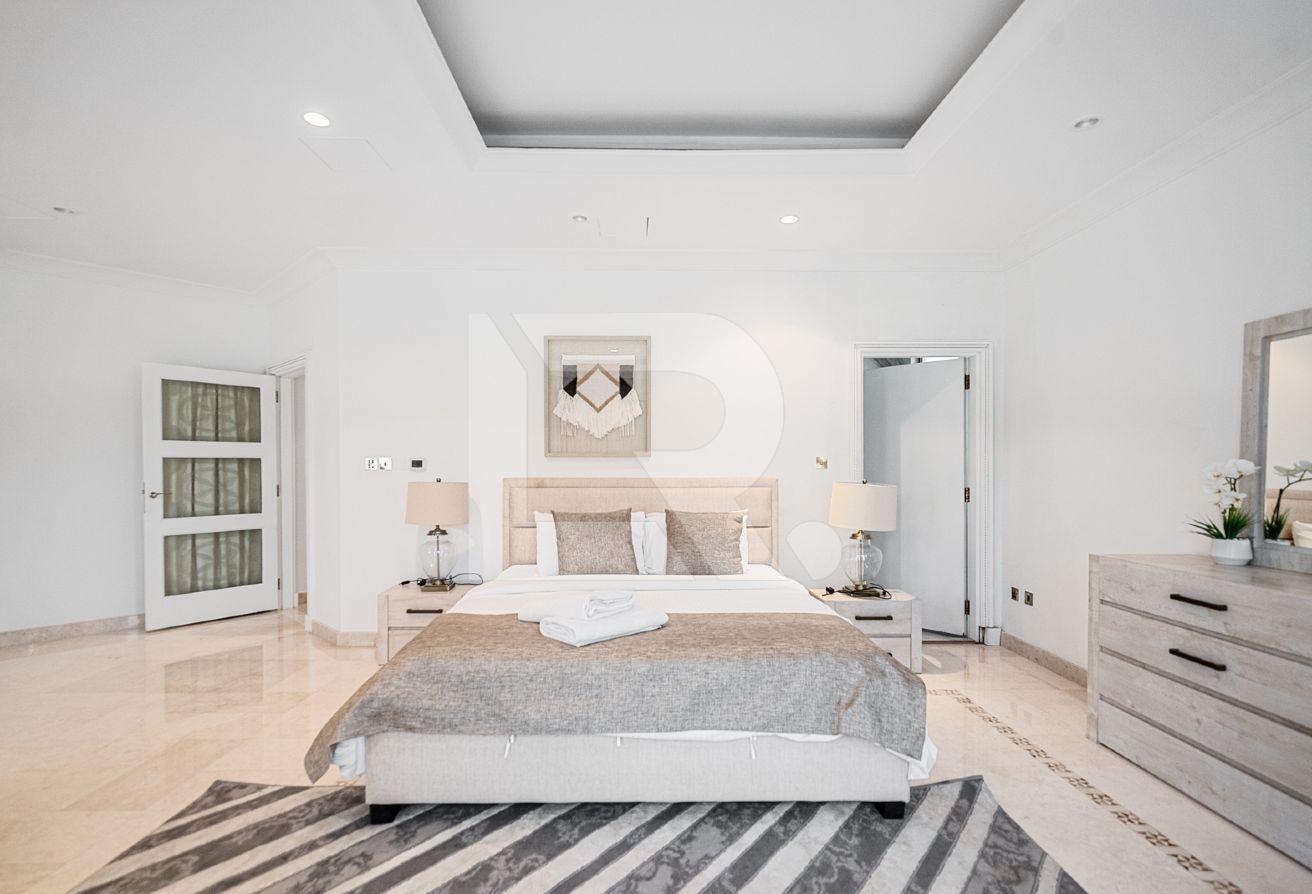 High No. | Immaculate Condition | Fully Furnished photo 8