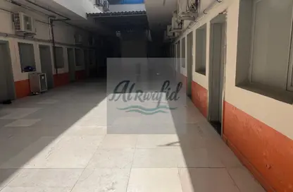 سكن عمال - استوديو - 6 حمامات للايجار في المنطقة الصناعية رقم 4 - المنطقة الصناعية بالشارقة - الشارقة