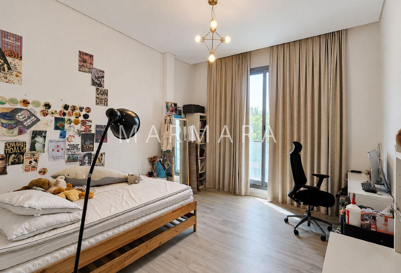 Modern 5-Bed Semi-Detached Villa | Pool, Garden photo 11