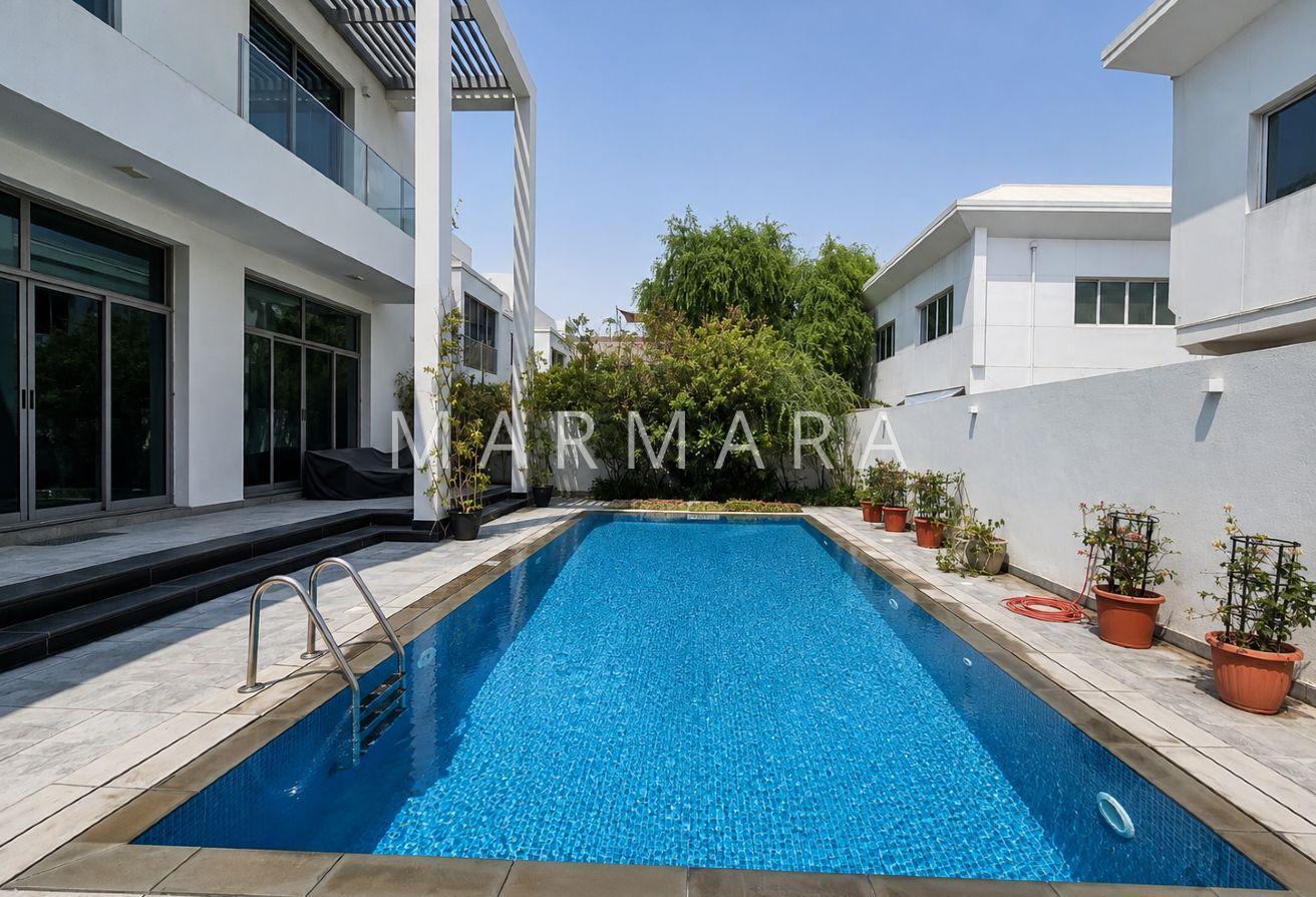 Modern 5-Bed Semi-Detached Villa | Pool, Garden photo 26
