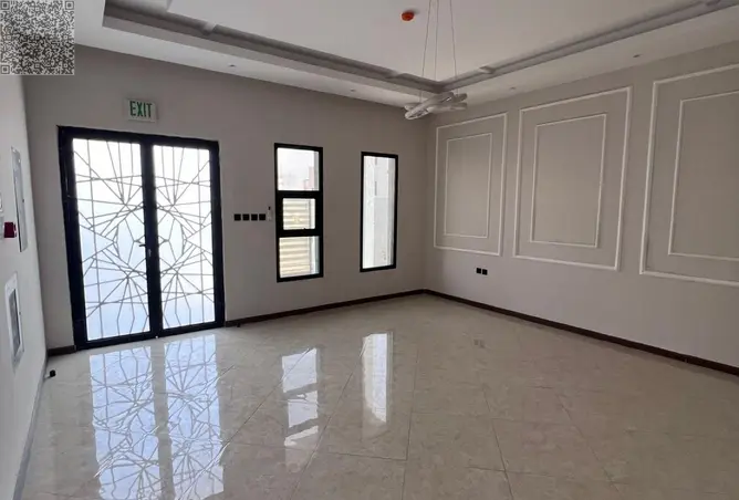 155519087 - Property Image 2