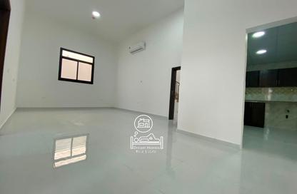 Apartment - 2 Bedrooms - 2 Bathrooms for rent in Baniyas - Abu Dhabi Apartment - 2 Bedrooms - 2 Bathrooms for rent in Baniyas - Abu Dhabi