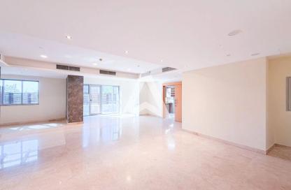 Apartment - 3 Bedrooms - 4 Bathrooms for sale in Executive Tower E - Executive Towers - Business Bay - Dubai